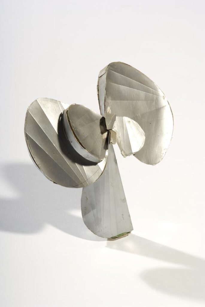 Fleur rond point J.Jaurès Philolaos-3 (1)